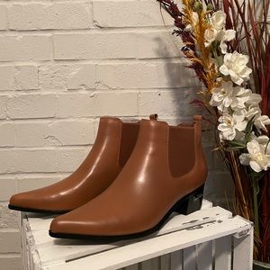 Blondo – Emelia Waterproof Boot - Cognac